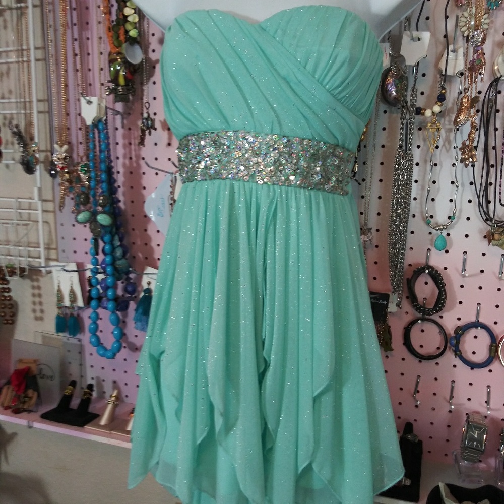 3/$30 Sequined Heart - Picture 3 of 8
